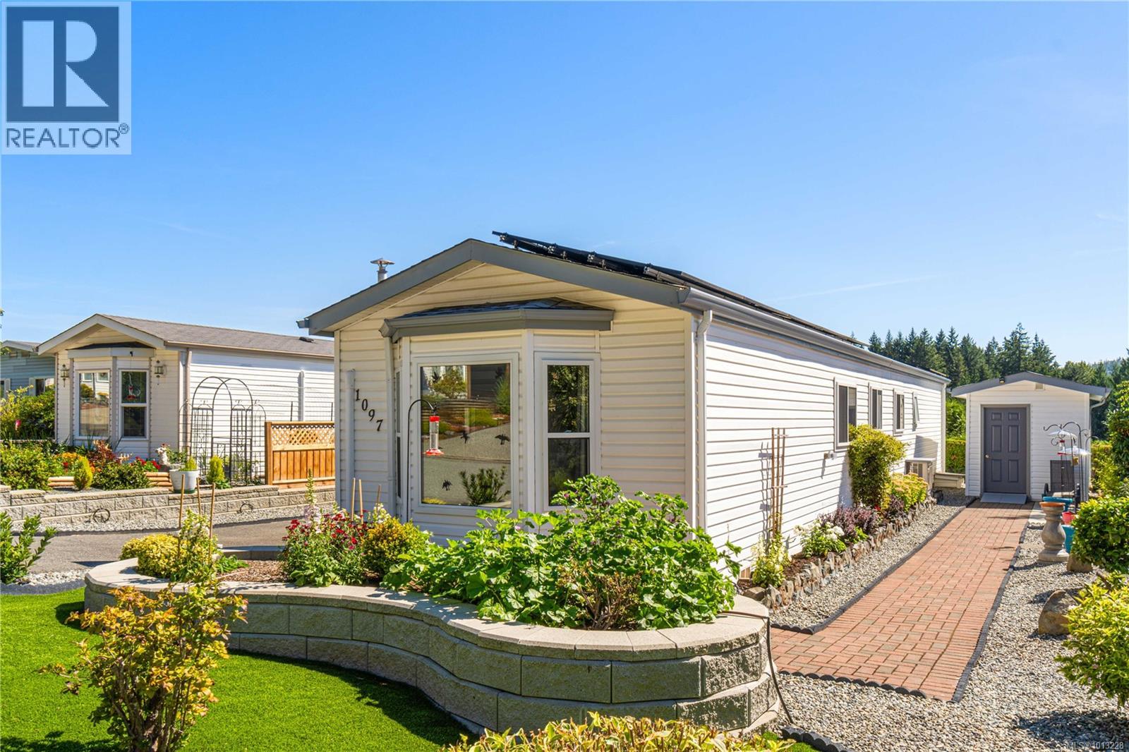1097 Morrell Cir, Nanaimo, British Columbia  V9R 6K6 - Photo 5 - 1013228
