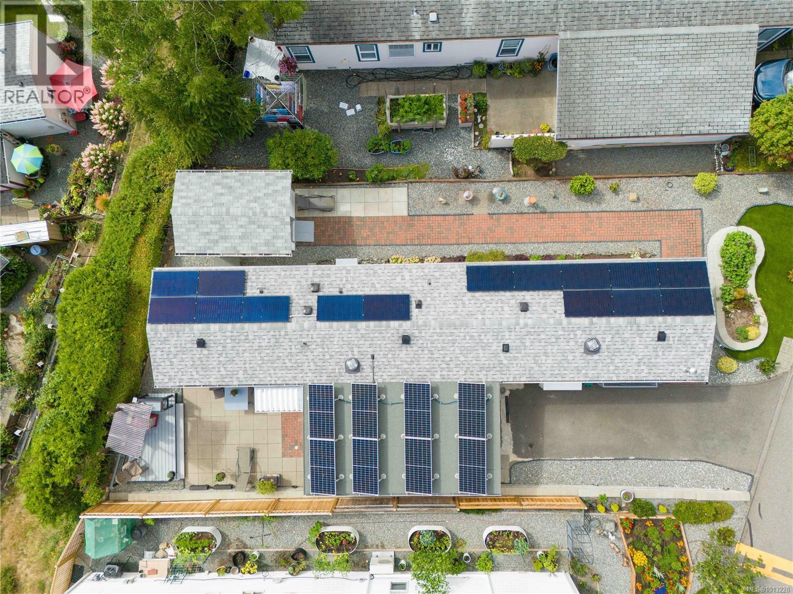 1097 Morrell Cir, Nanaimo, British Columbia  V9R 6K6 - Photo 2 - 1013228