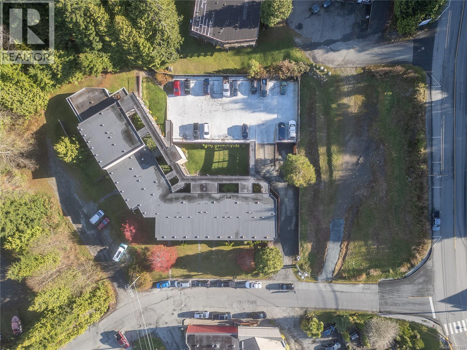 203 250 Hemlock St, Ucluelet, British Columbia V0R 3A0 - Photo 35 - 1020398