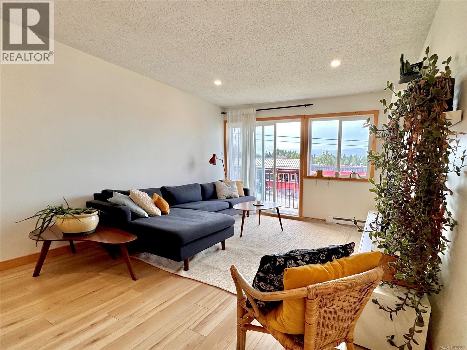 203 250 Hemlock St, Ucluelet, British Columbia V0R 3A0 - Photo 6 - 1020398