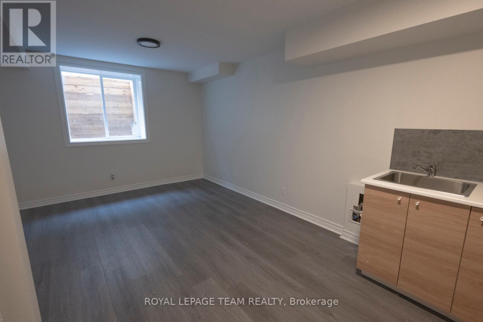 B-27 Rockcress Gardens, Ottawa, Ontario  K2G 5A6 - Photo 3 - X12548272