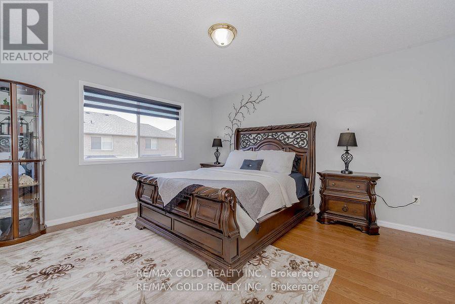 28 Crocker Drive, Brampton, Ontario  L6P 1M8 - Photo 22 - W12548152