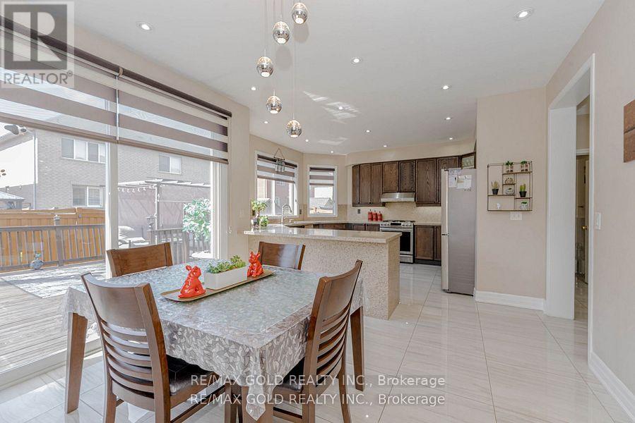 28 Crocker Drive, Brampton, Ontario  L6P 1M8 - Photo 29 - W12548152