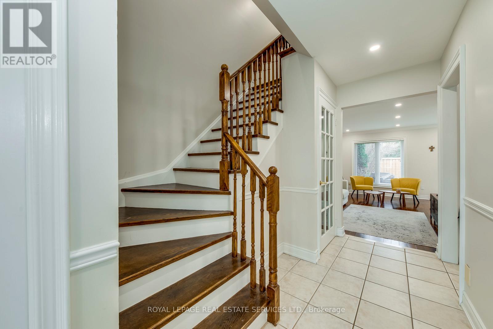 2264 Dale Ridge Drive, Oakville, Ontario  L6M 3L5 - Photo 12 - W12548154