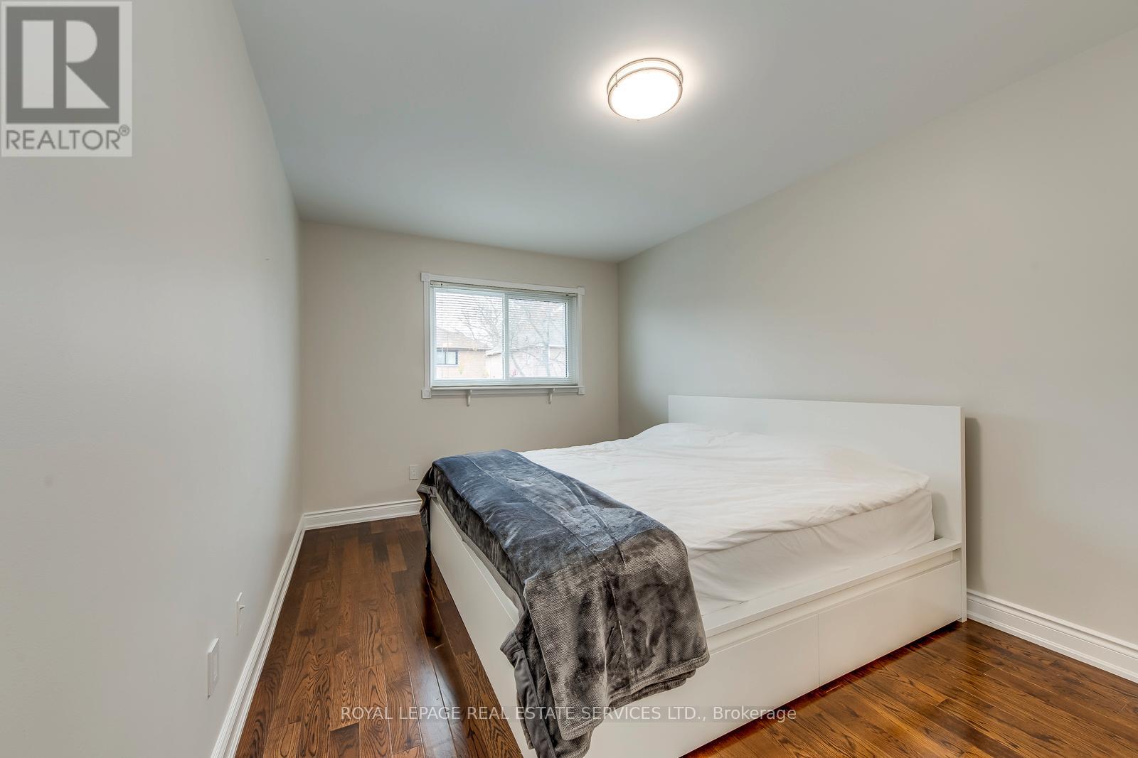 2264 Dale Ridge Drive, Oakville, Ontario  L6M 3L5 - Photo 13 - W12548154