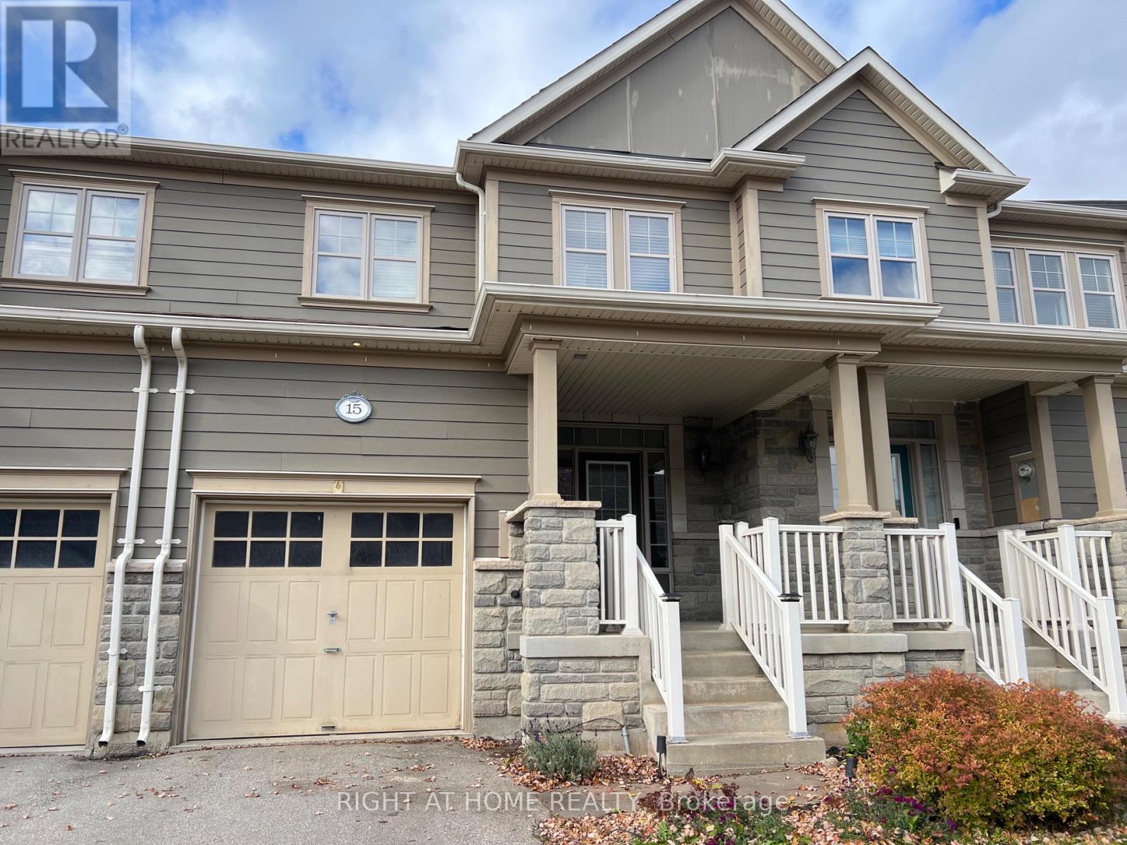 15 AIRD COURT, Milton, Ontario