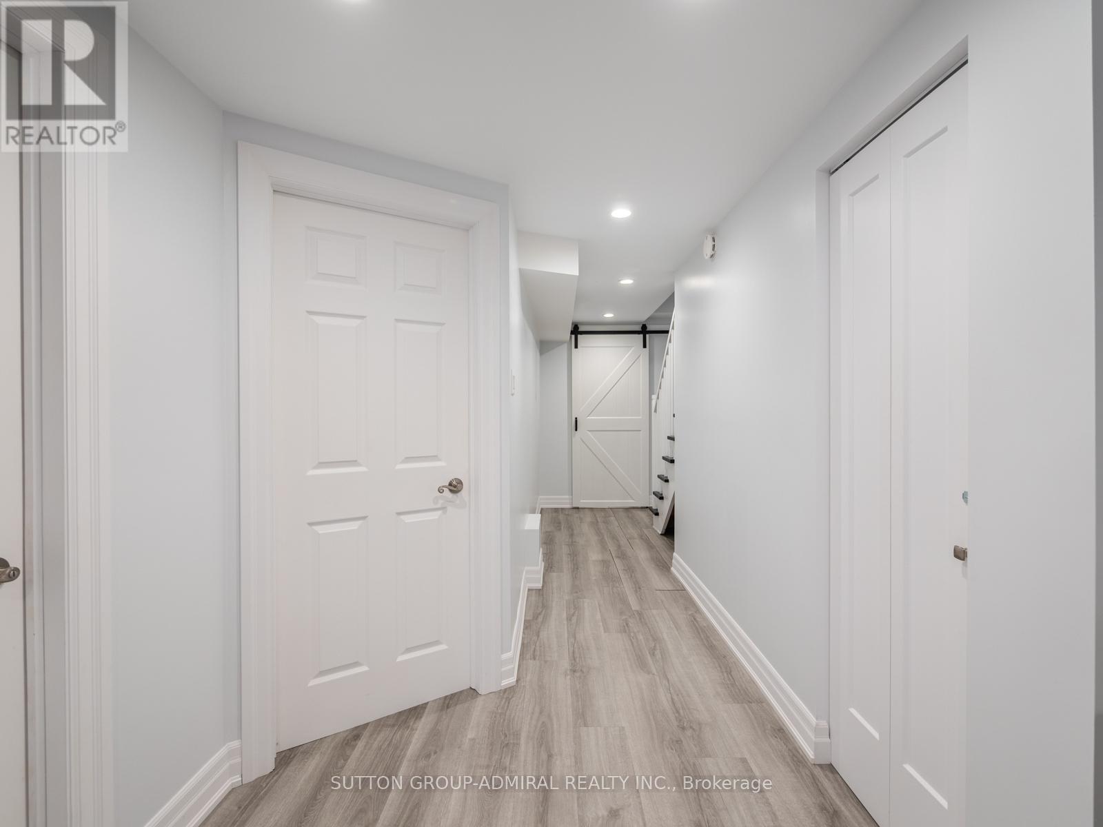 49 - 385 The East Mall, Toronto, Ontario  M9B 6J4 - Photo 23 - W12548172