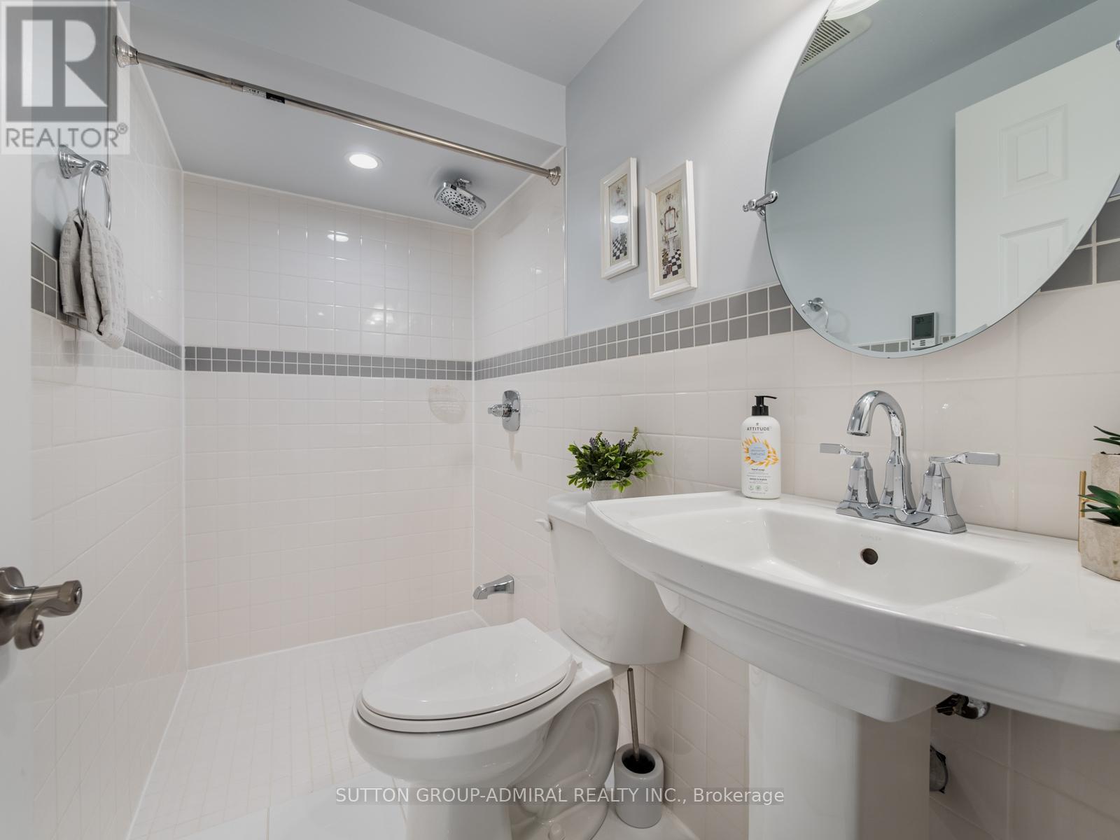 49 - 385 The East Mall, Toronto, Ontario  M9B 6J4 - Photo 27 - W12548172