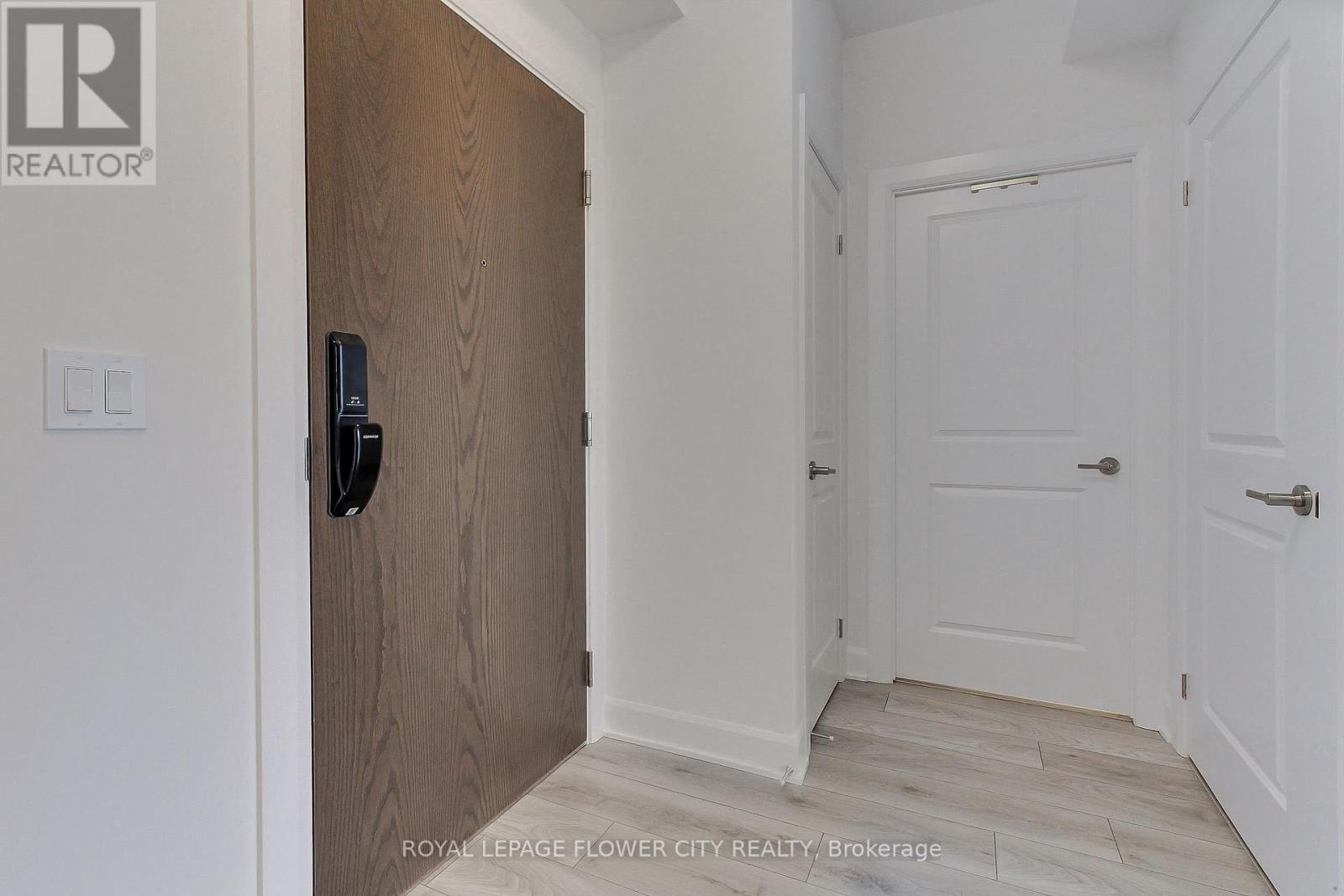 509 - 3240 William Coltson Avenue, Oakville, Ontario  L6H 8C8 - Photo 11 - W12548188