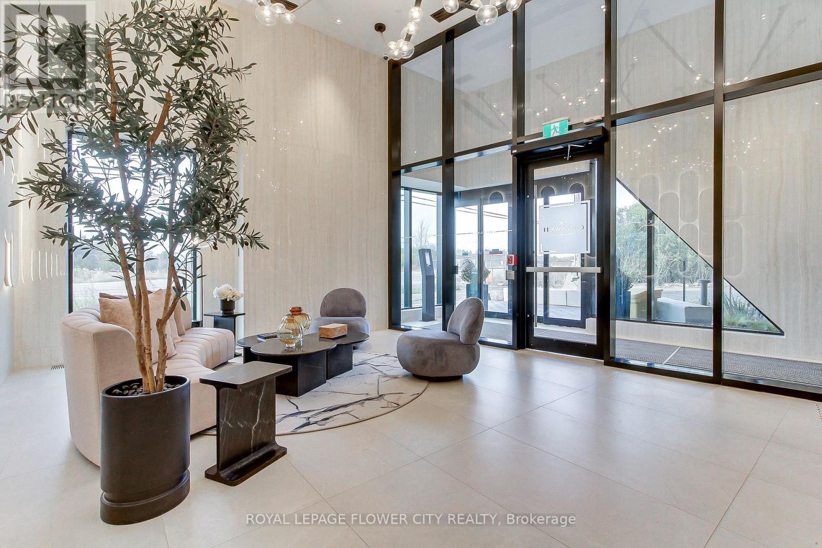 509 - 3240 William Coltson Avenue, Oakville, Ontario  L6H 8C8 - Photo 4 - W12548188