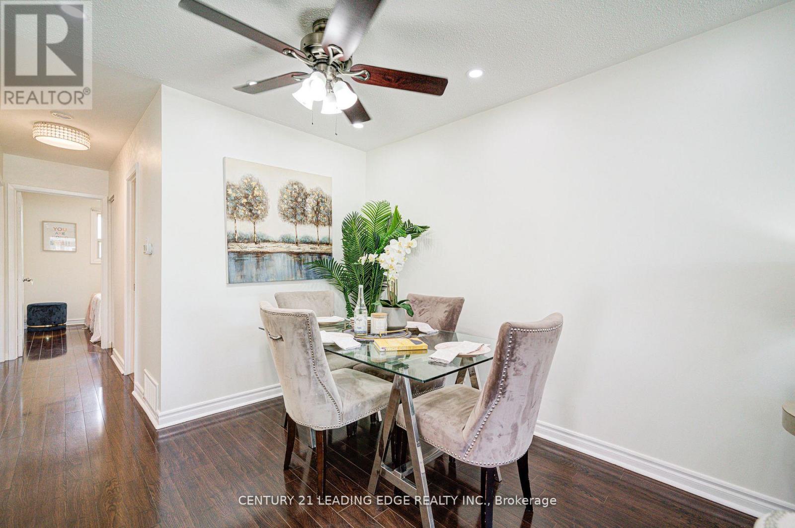 Upper - 55 Crawford Drive, Brampton, Ontario  L6V 2C6 - Photo 12 - W12548226