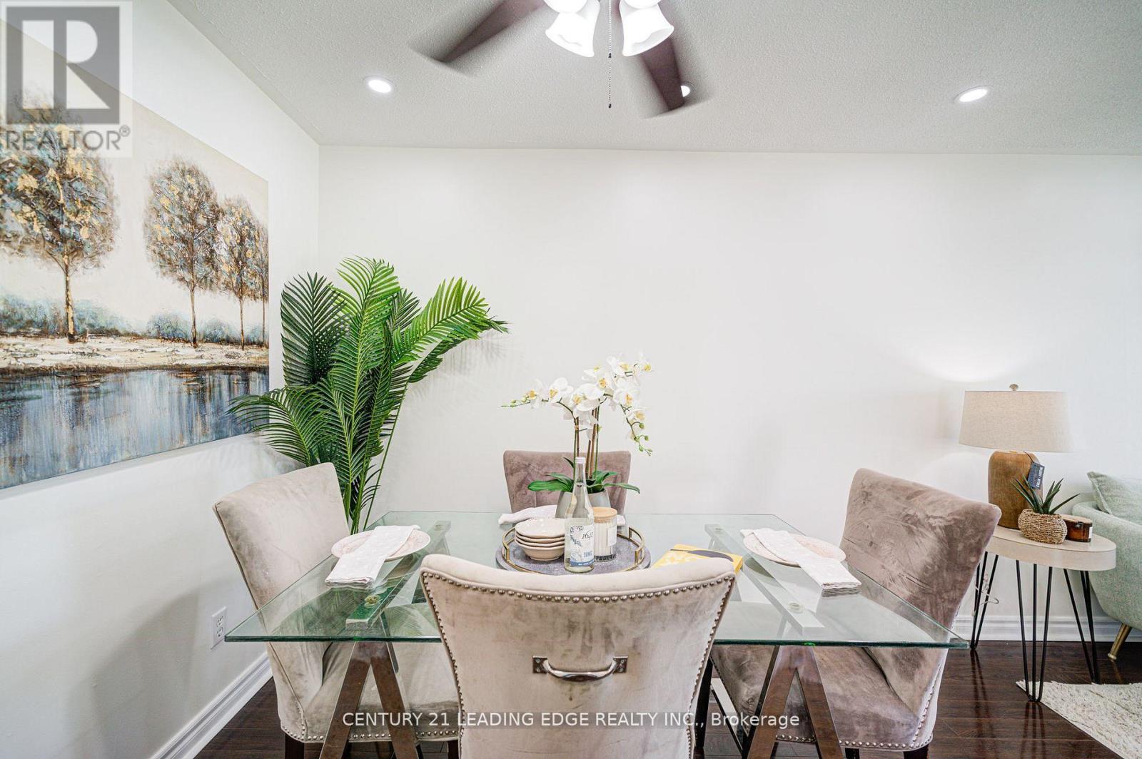 Upper - 55 Crawford Drive, Brampton, Ontario  L6V 2C6 - Photo 13 - W12548226