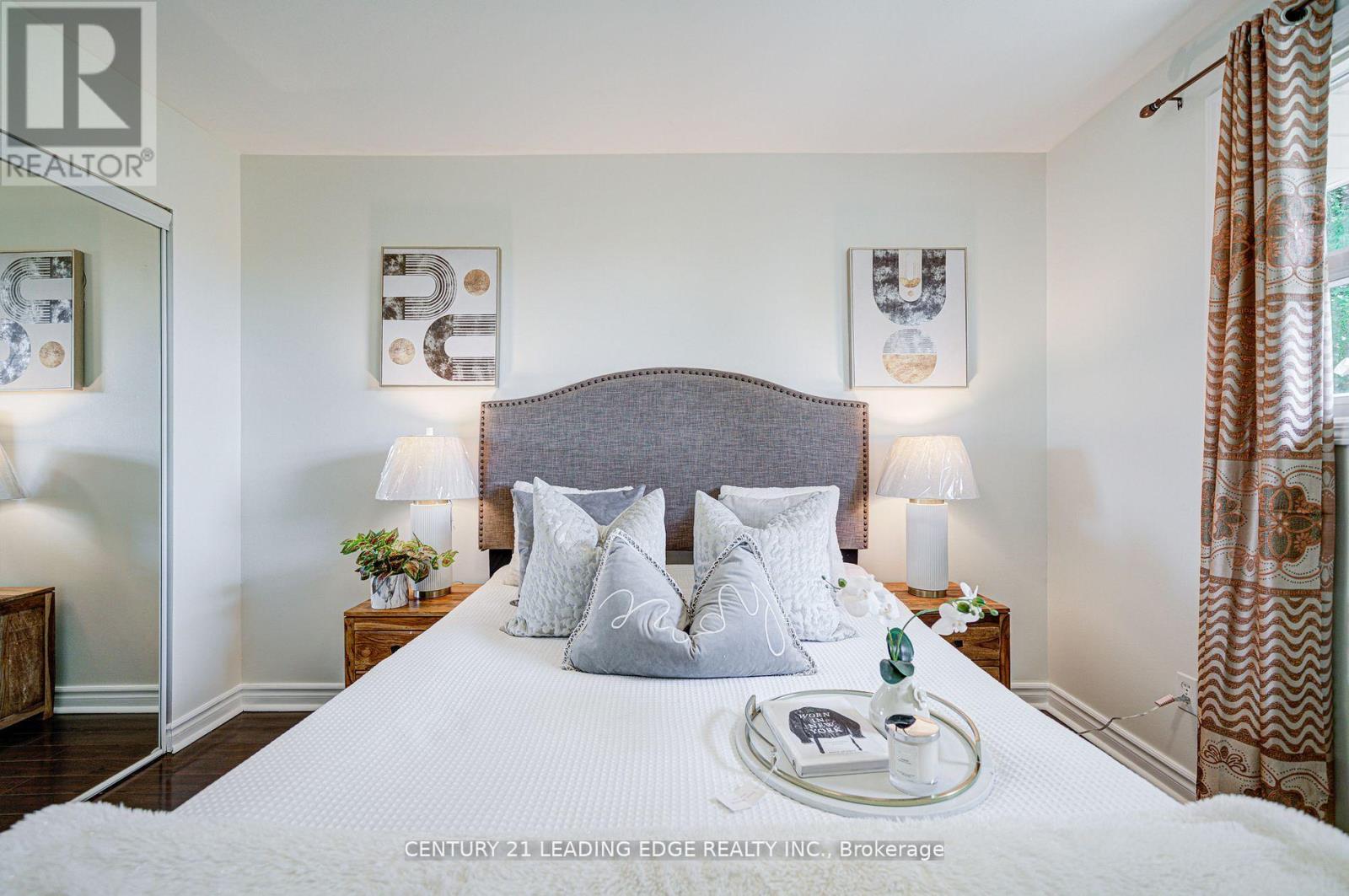 Upper - 55 Crawford Drive, Brampton, Ontario  L6V 2C6 - Photo 15 - W12548226