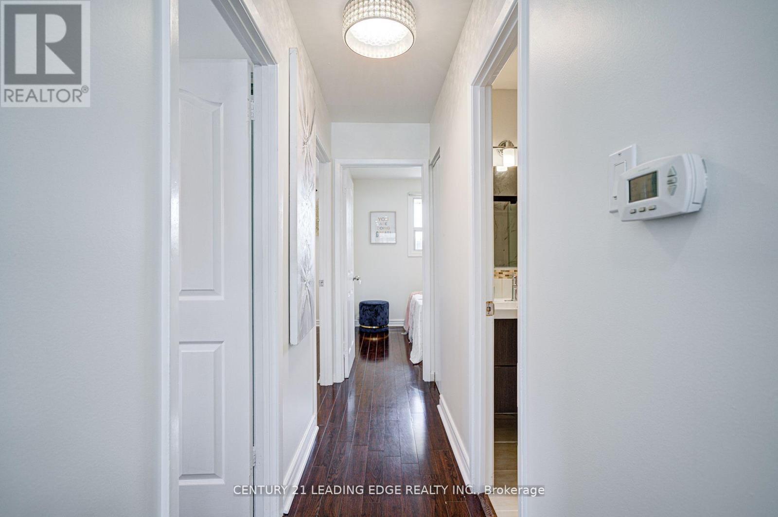 Upper - 55 Crawford Drive, Brampton, Ontario  L6V 2C6 - Photo 22 - W12548226