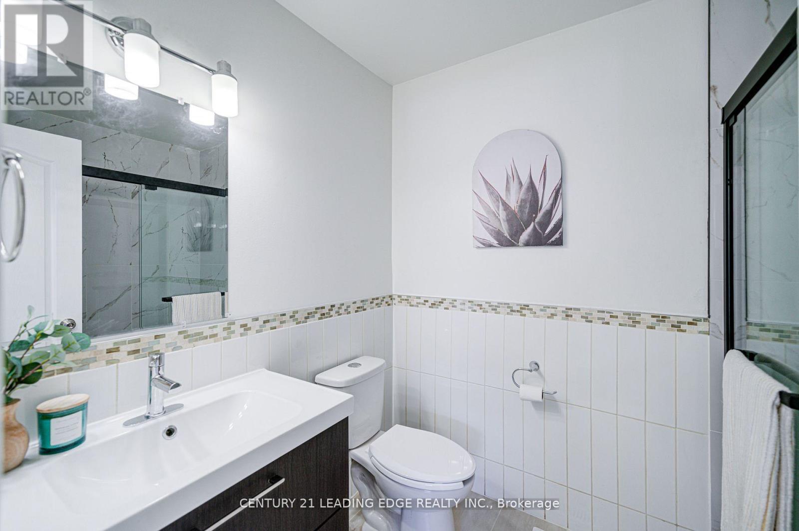 Upper - 55 Crawford Drive, Brampton, Ontario  L6V 2C6 - Photo 24 - W12548226