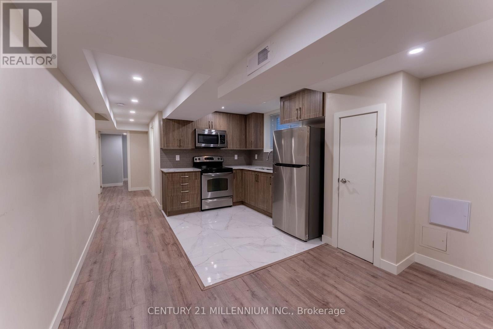 64 Executive Court, Brampton, Ontario  L6R 0L5 - Photo 20 - W12548242