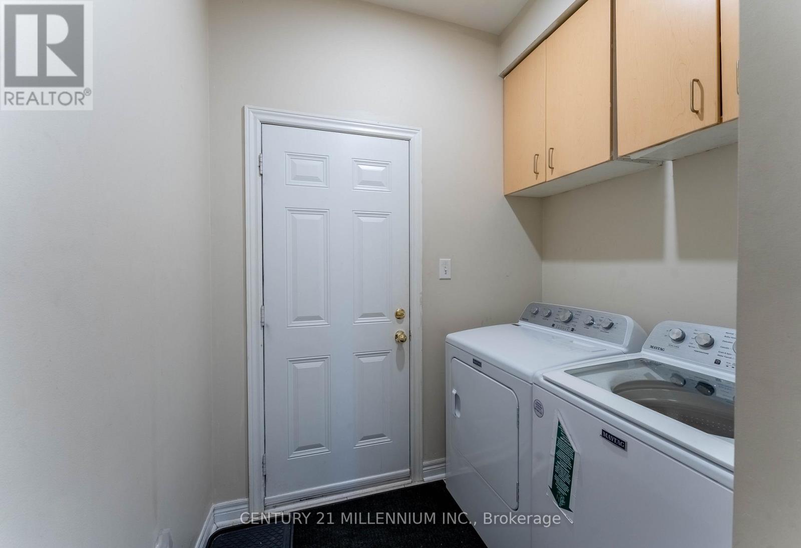 64 Executive Court, Brampton, Ontario  L6R 0L5 - Photo 31 - W12548242