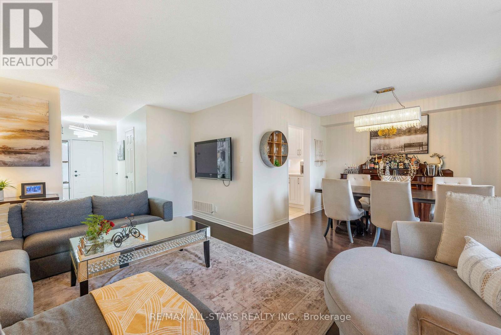 39 Kyle Crescent, Georgina, Ontario  L4P 3P5 - Photo 15 - N12545478