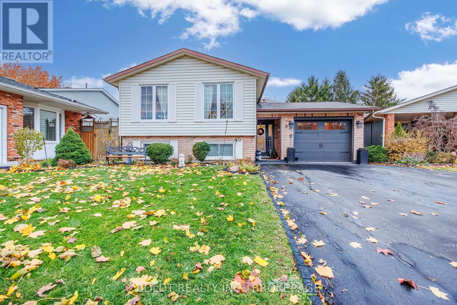 9 BRITTANY COURT, St. Catharines, Ontario