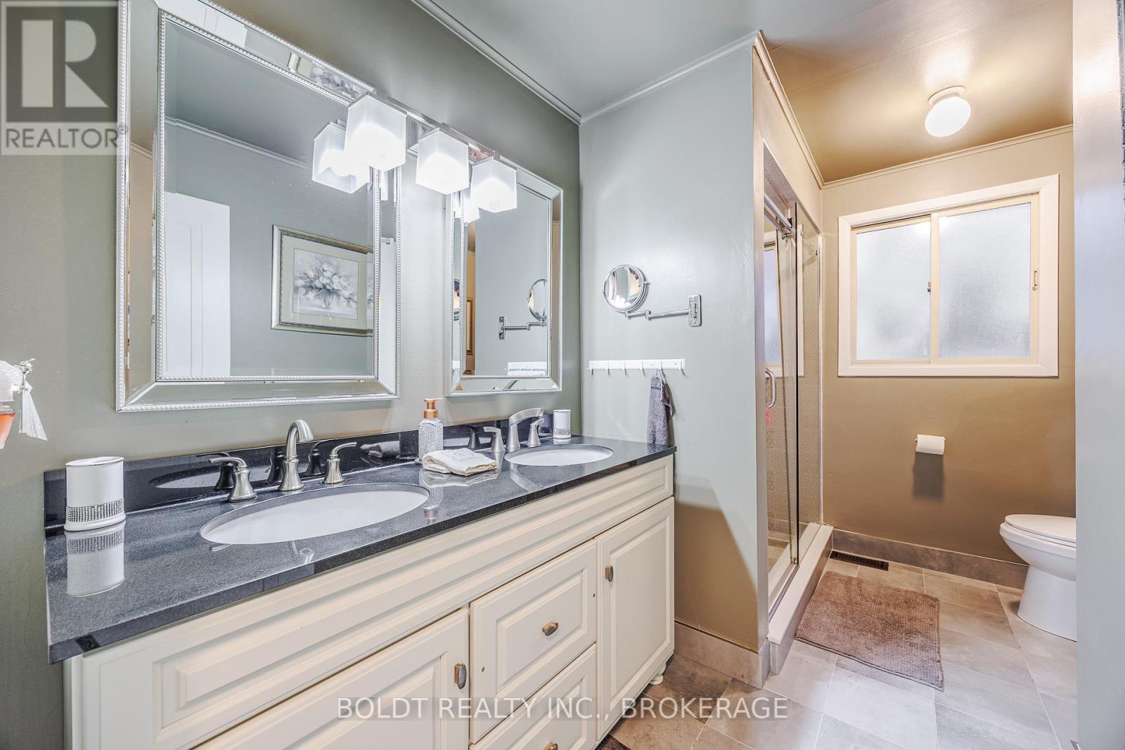 9 Brittany Court, St. Catharines, Ontario L2S 3C3 - Photo 13 - X12548302