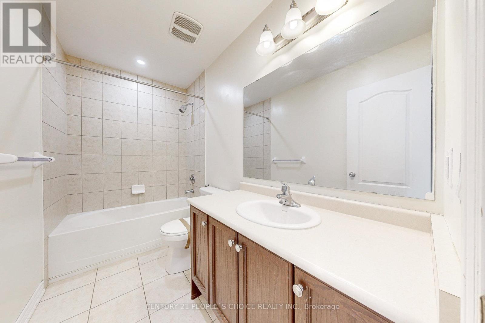 825 Miltonbrook Crescent, Milton, Ontario  L9T 8N3 - Photo 28 - W12548098