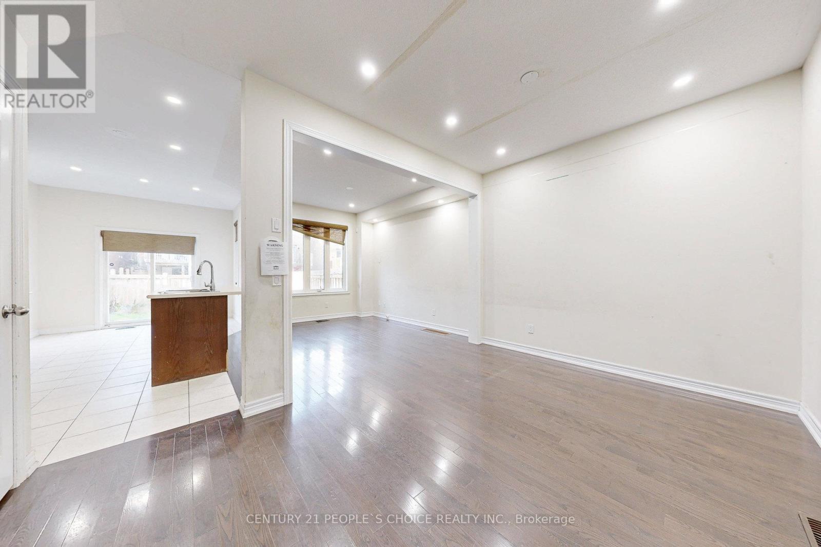 825 Miltonbrook Crescent, Milton, Ontario  L9T 8N3 - Photo 10 - W12548098