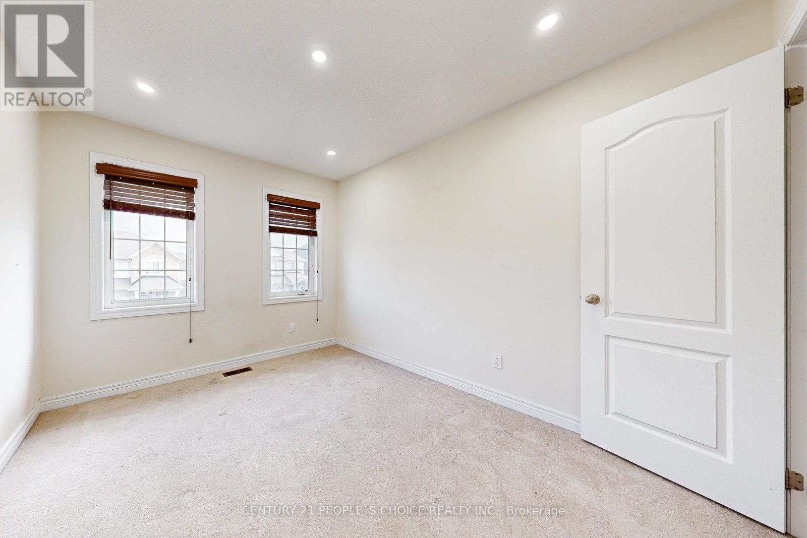 825 Miltonbrook Crescent, Milton, Ontario  L9T 8N3 - Photo 22 - W12548098