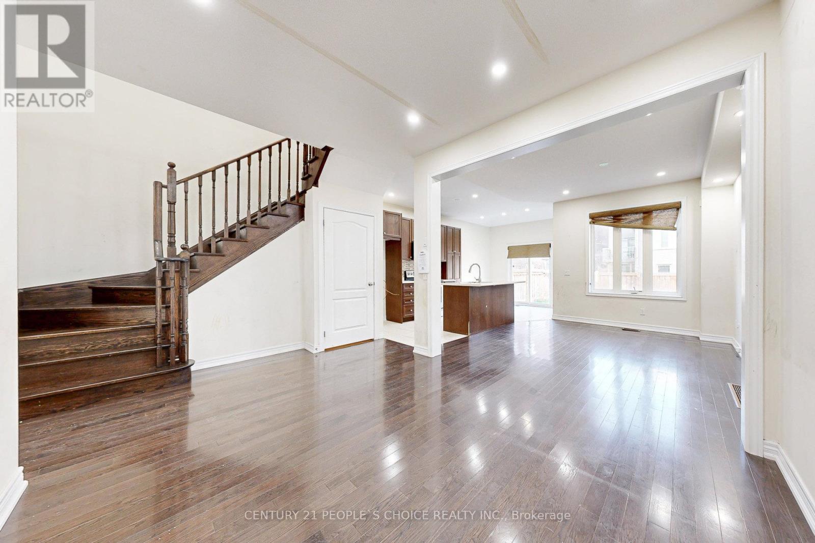 825 Miltonbrook Crescent, Milton, Ontario  L9T 8N3 - Photo 11 - W12548098