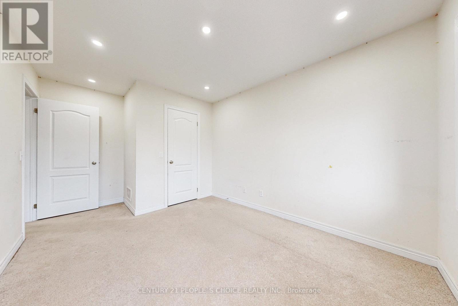 825 Miltonbrook Crescent, Milton, Ontario  L9T 8N3 - Photo 27 - W12548098