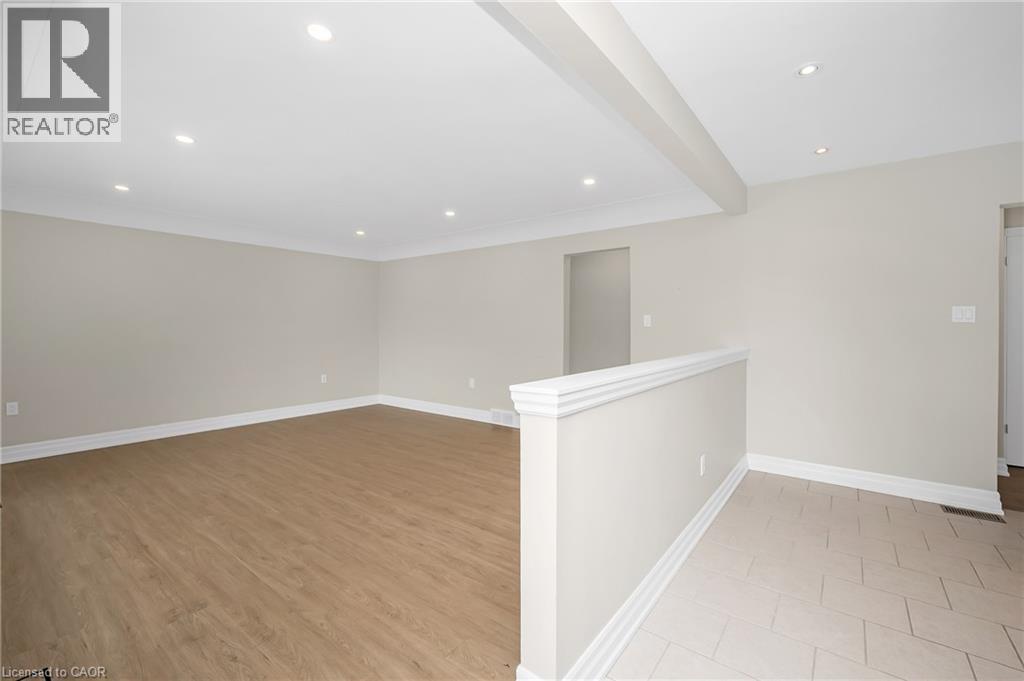 30 Wildewood Avenue, Hamilton, Ontario L8T 1X3 - Photo 7 - 40788487