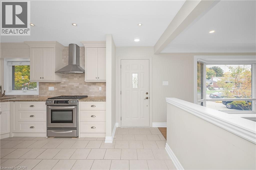 30 Wildewood Avenue, Hamilton, Ontario L8T 1X3 - Photo 8 - 40788487