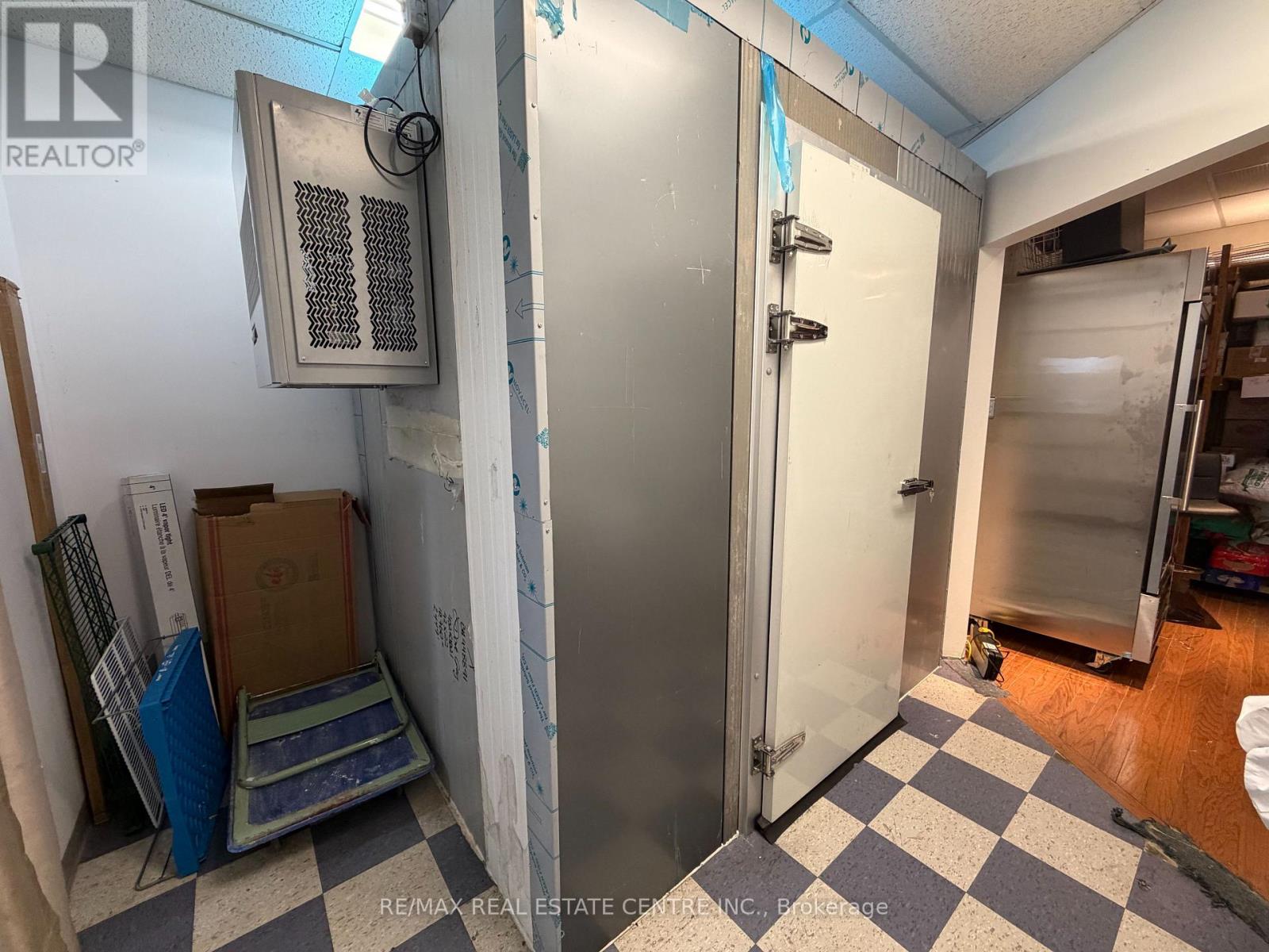 815 Weber Street E, Kitchener, Ontario  N2H 1H5 - Photo 20 - X12548216