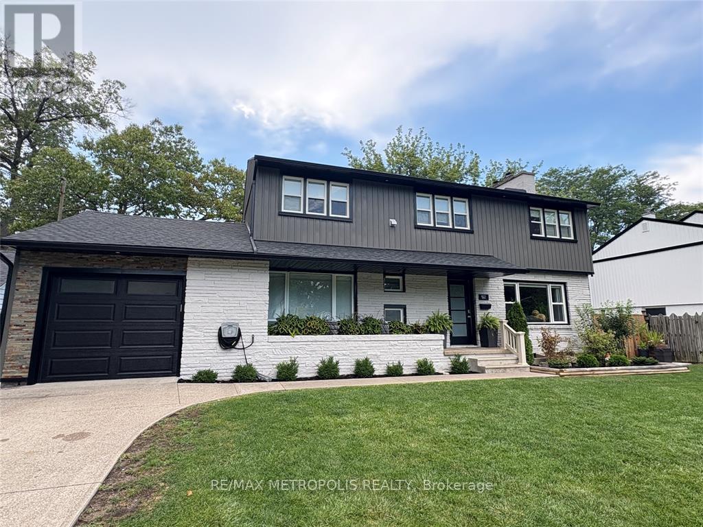 552 Cathcart Boulevard, Sarnia, Ontario N7V 2N2 - Photo 2 - X12548220