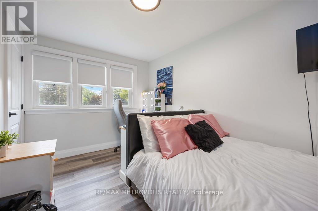 552 Cathcart Boulevard, Sarnia, Ontario N7V 2N2 - Photo 24 - X12548220