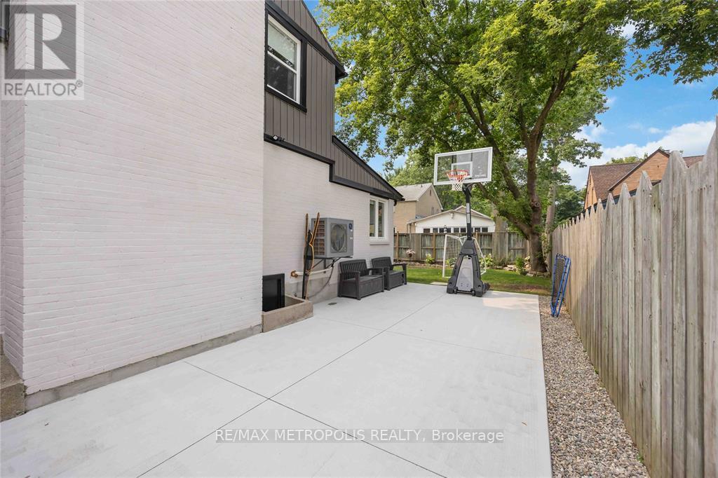 552 Cathcart Boulevard, Sarnia, Ontario N7V 2N2 - Photo 40 - X12548220