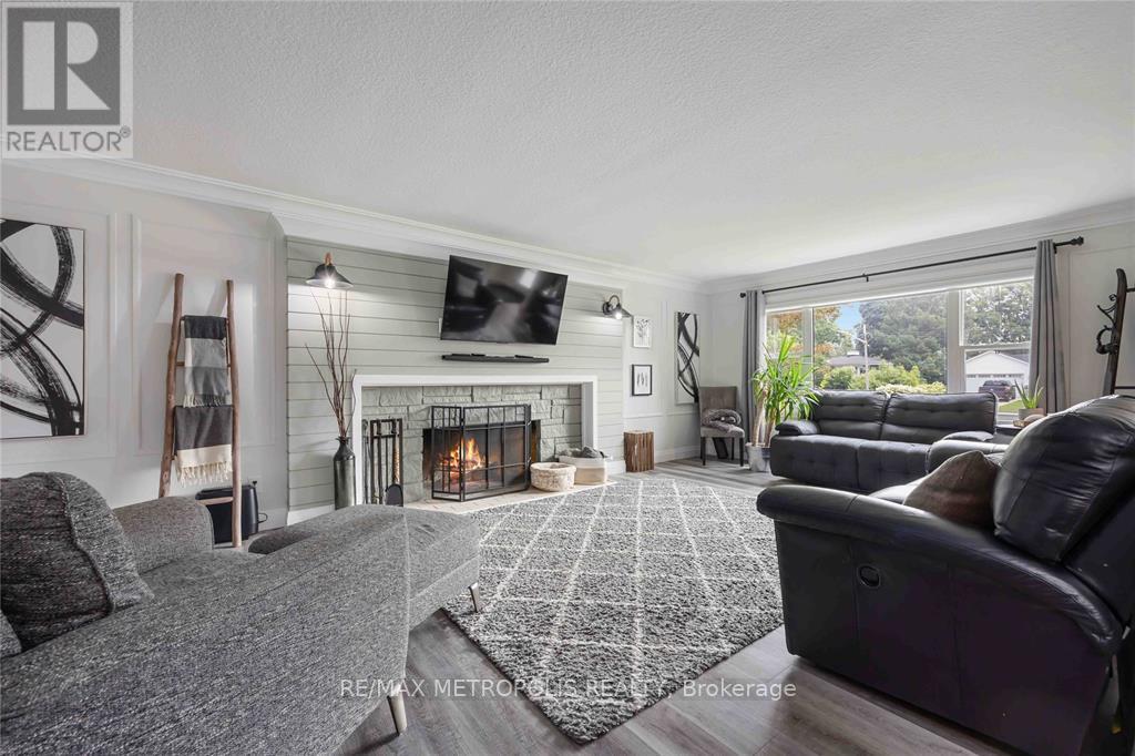 552 Cathcart Boulevard, Sarnia, Ontario N7V 2N2 - Photo 9 - X12548220