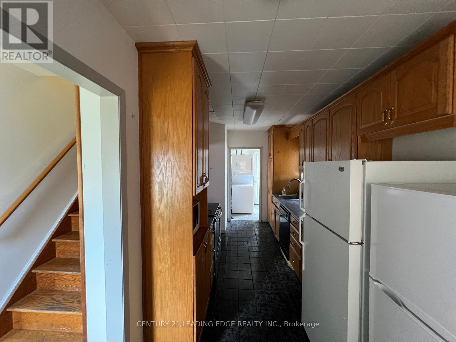 394 Bridge Street E, Belleville, Ontario  K8N 1P8 - Photo 10 - X12548236