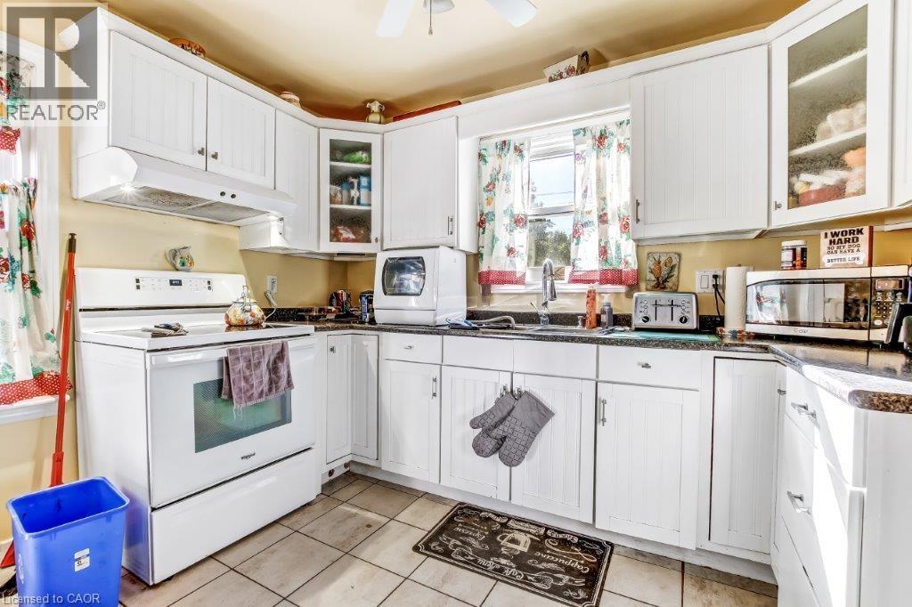 500 St Andrew Street, Port Dover, Ontario N0A 1N0 - Photo 4 - 40788296