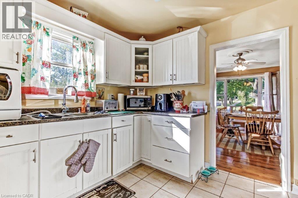 500 St Andrew Street, Port Dover, Ontario N0A 1N0 - Photo 5 - 40788296