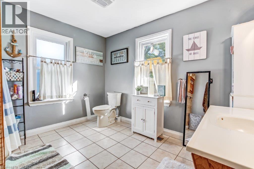 500 St Andrew Street, Port Dover, Ontario N0A 1N0 - Photo 9 - 40788296