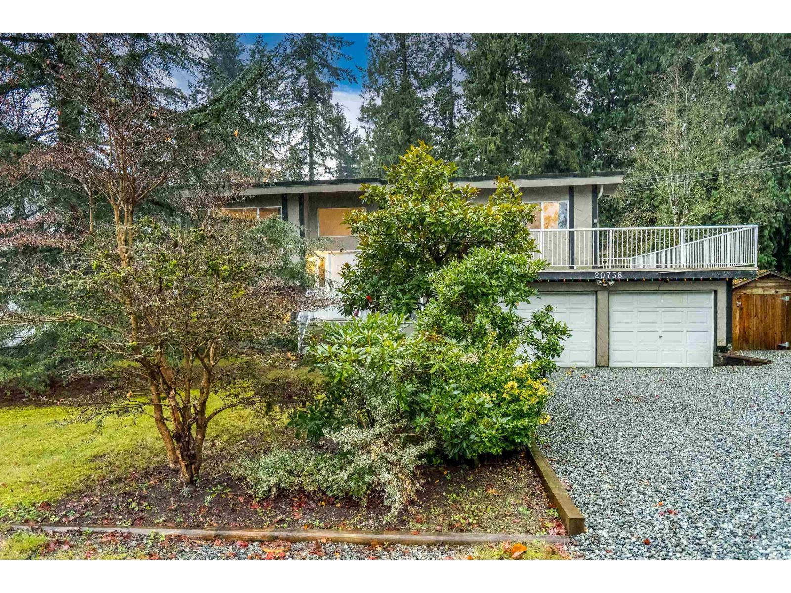 20738 38a Avenue, Langley, British Columbia  V3A 2V4 - Photo 2 - R3067659