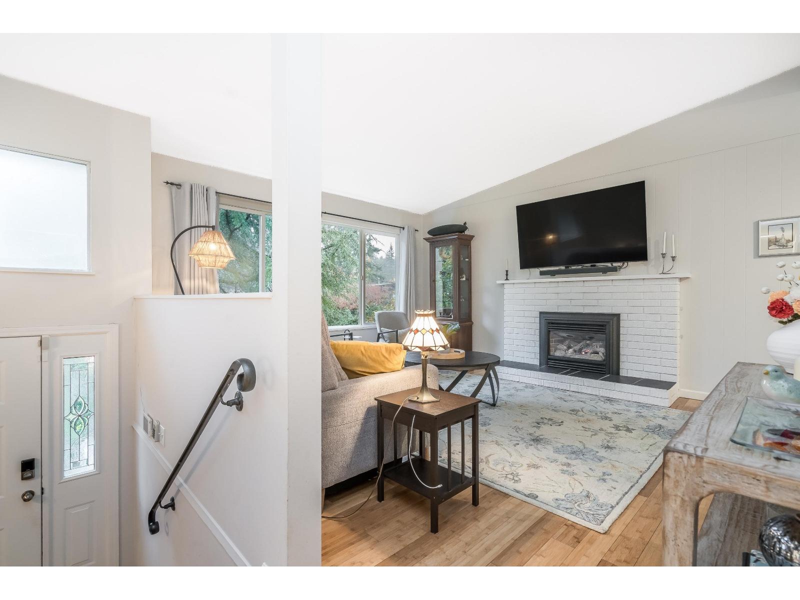 20738 38a Avenue, Langley, British Columbia  V3A 2V4 - Photo 4 - R3067659