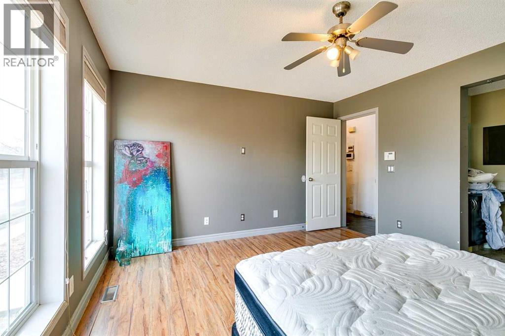 79 Prestwick Street Se, Calgary, Alberta  T2Z 4K9 - Photo 4 - A2269929