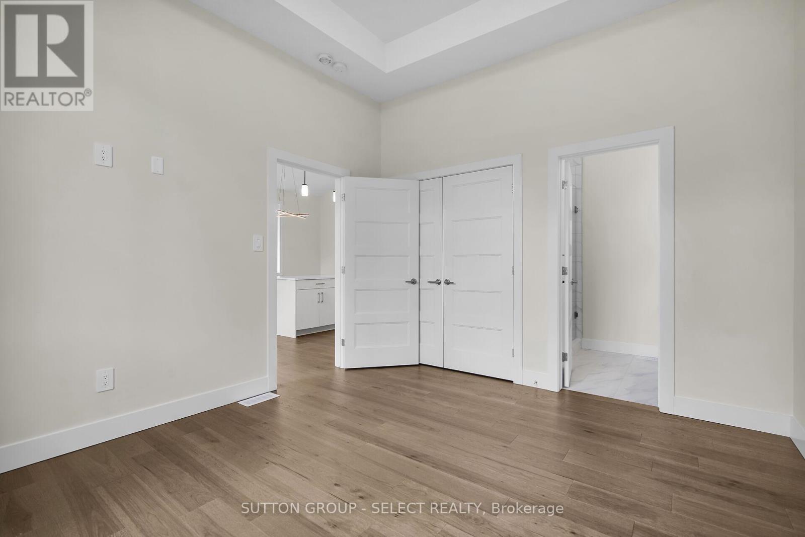 14 - 7966 Fallon Drive, Lucan Biddulph, Ontario  N0M 1V0 - Photo 10 - X12387309