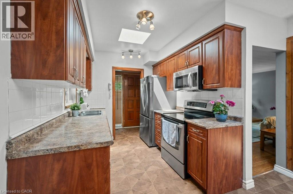 109 West 31st Street, Hamilton, Ontario  L9C 5E8 - Photo 11 - 40788528