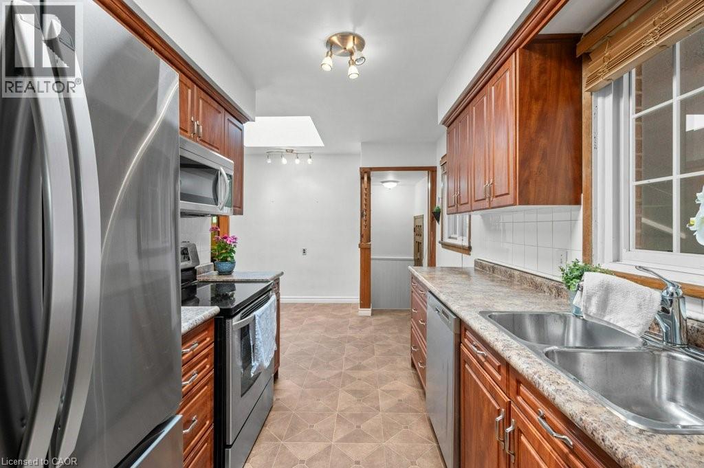 109 West 31st Street, Hamilton, Ontario  L9C 5E8 - Photo 12 - 40788528