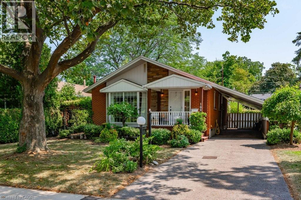 109 West 31st Street, Hamilton, Ontario  L9C 5E8 - Photo 2 - 40788528