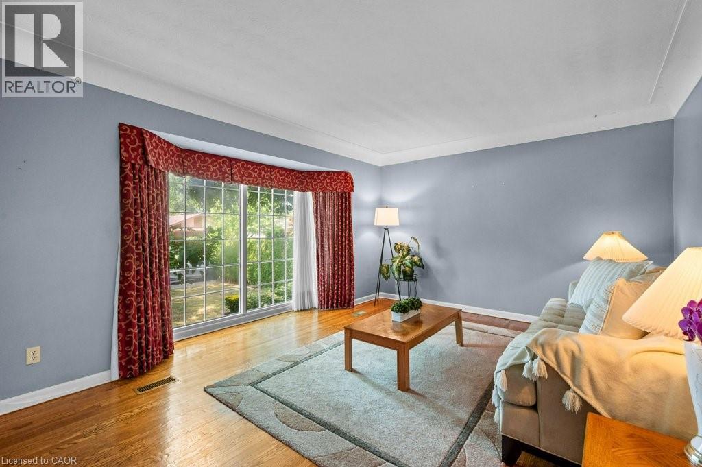 109 West 31st Street, Hamilton, Ontario  L9C 5E8 - Photo 5 - 40788528