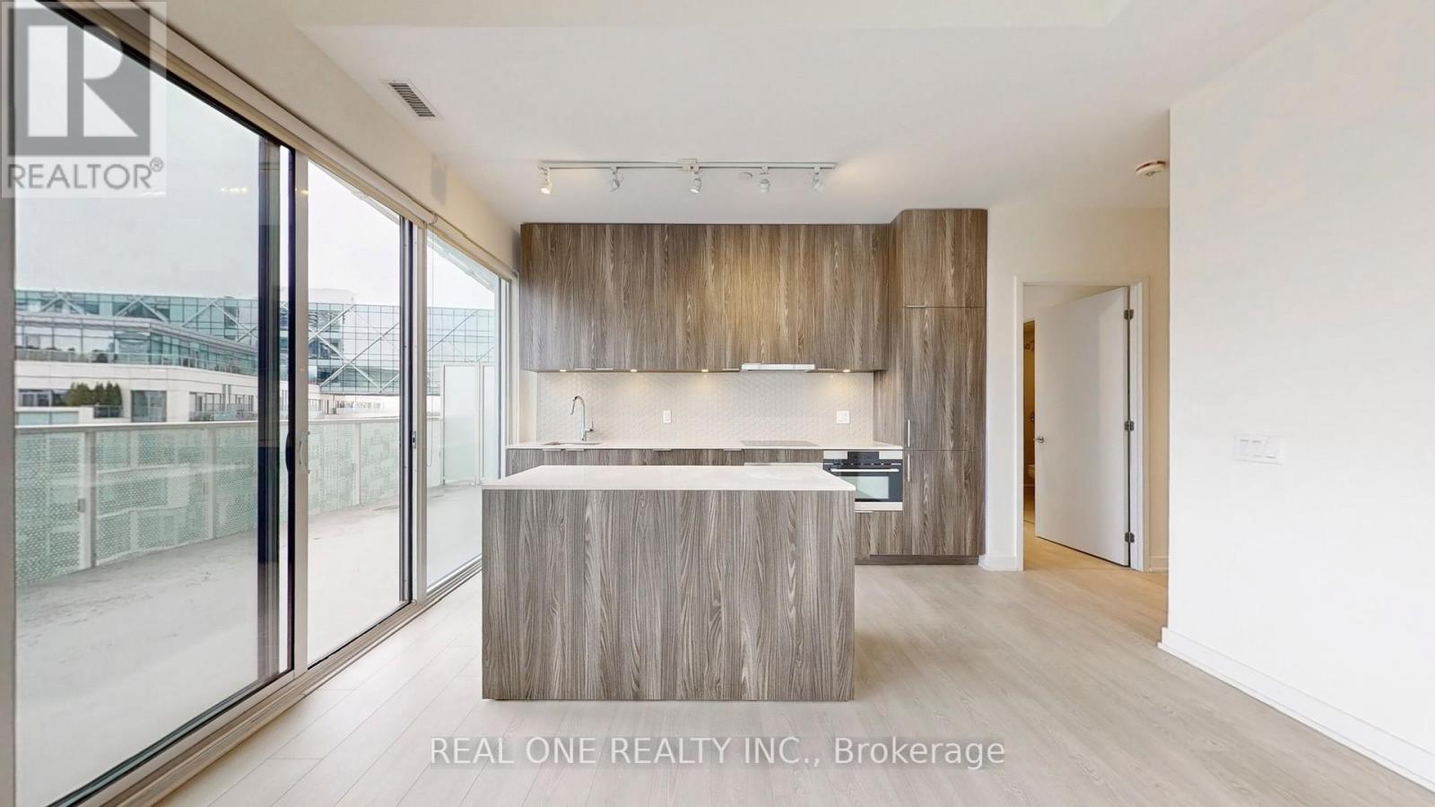 1114 - 15 Queens Quay E, Toronto, Ontario  M5E 0C5 - Photo 13 - C12548266