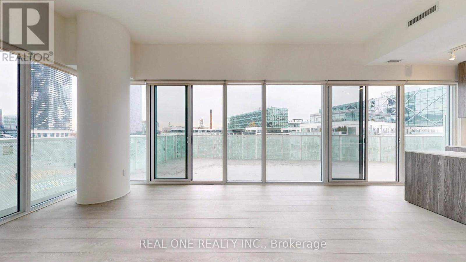 1114 - 15 Queens Quay E, Toronto, Ontario  M5E 0C5 - Photo 7 - C12548266